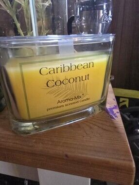 Caribbean Coconut Scented Candle - Yellow